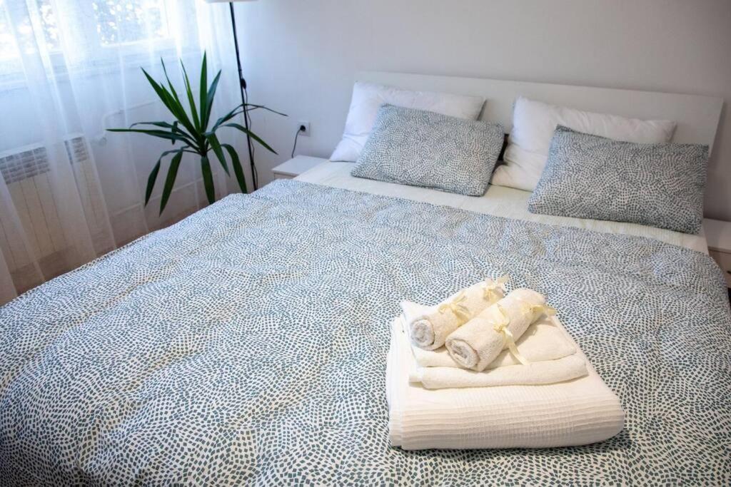 Dora Apartment Ni Eksteriør bilde