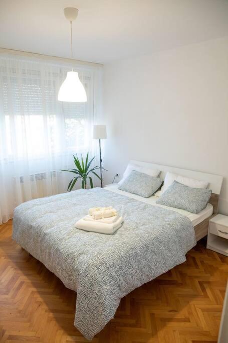 Dora Apartment Ni Eksteriør bilde