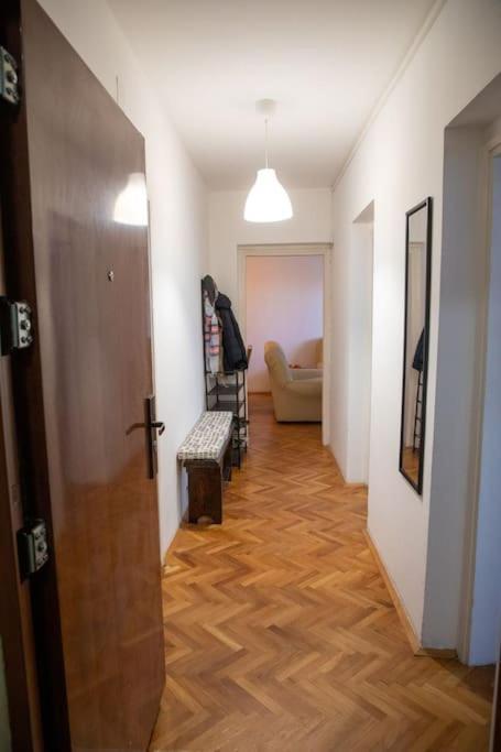 Dora Apartment Ni Eksteriør bilde