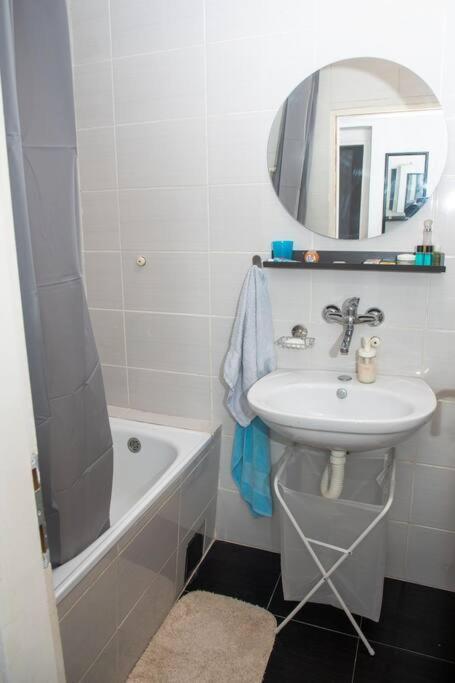 Dora Apartment Ni Eksteriør bilde