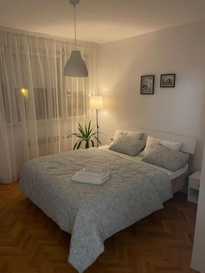Dora Apartment Ni Eksteriør bilde