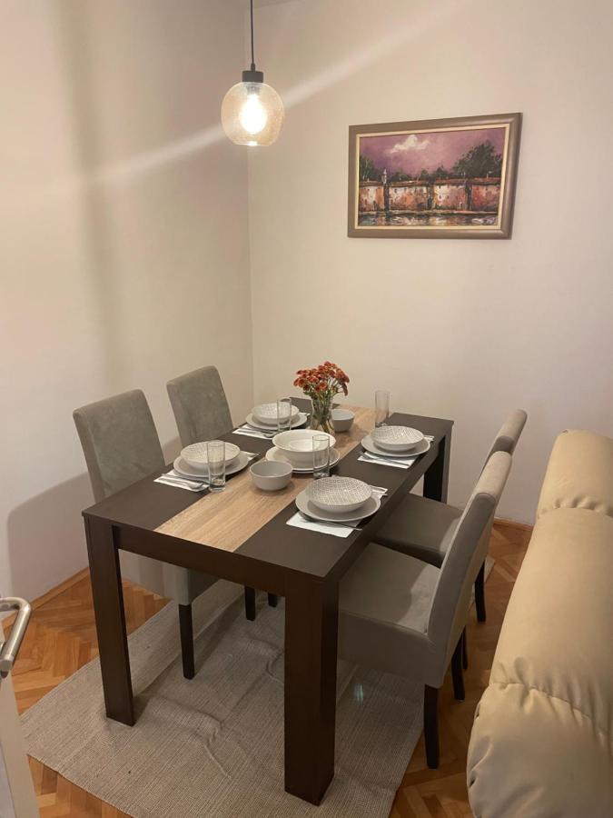 Dora Apartment Ni Eksteriør bilde