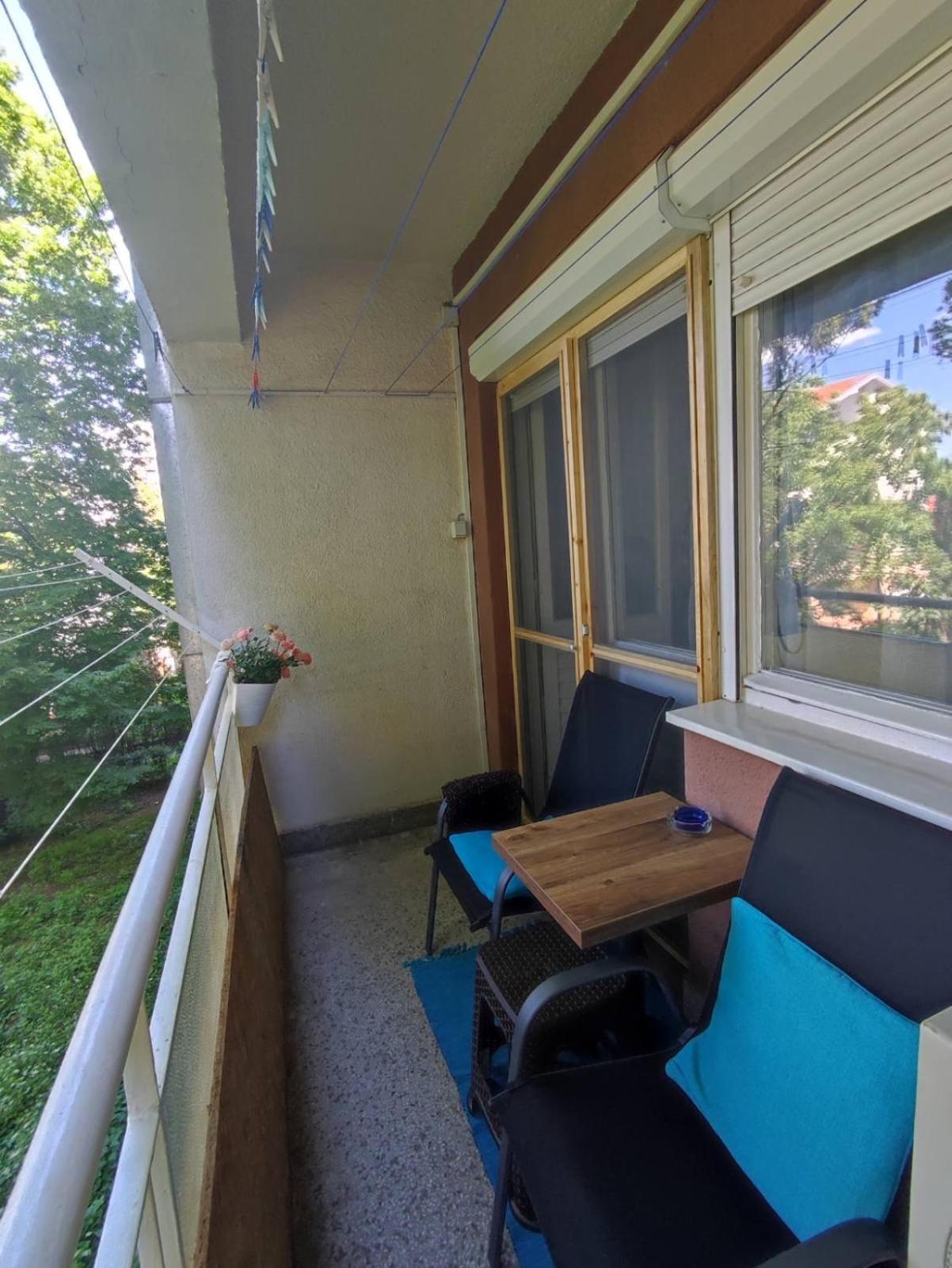 Dora Apartment Ni Eksteriør bilde